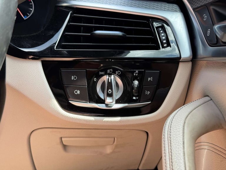 2018 BMW 5 Series 520d xDrive M Sport 5dr Auto ESTATE DIESEL Automatic