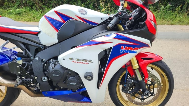 2011 11 HONDA CBR 1000 RR-A FIREBLADE CBR1000RR HRC COLOURS 12k MILES CBR1000