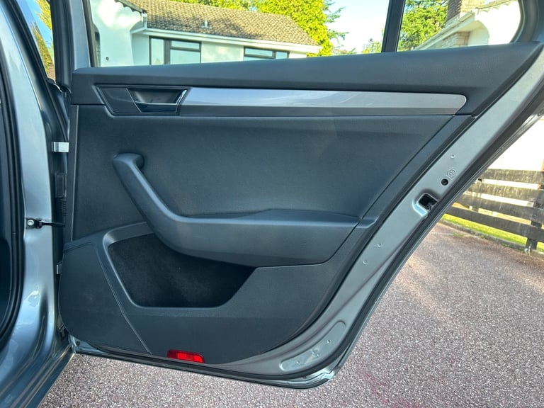 2017 Skoda Superb 1.4 TSI S 5dr ESTATE Petrol Manual