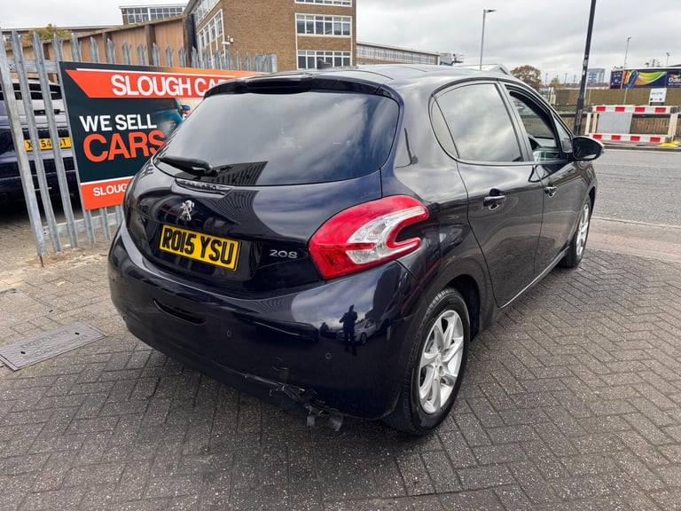 2015 Peugeot 208 1.2 VTi Style 5dr HATCHBACK Petrol Manual