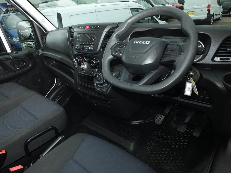2021 Iveco Daily 35C14 DRW, 16.5 foot 5 metre XL FLATBED with AIR CON