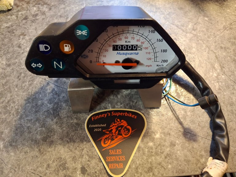Husqvarna 610 zero mile new clock