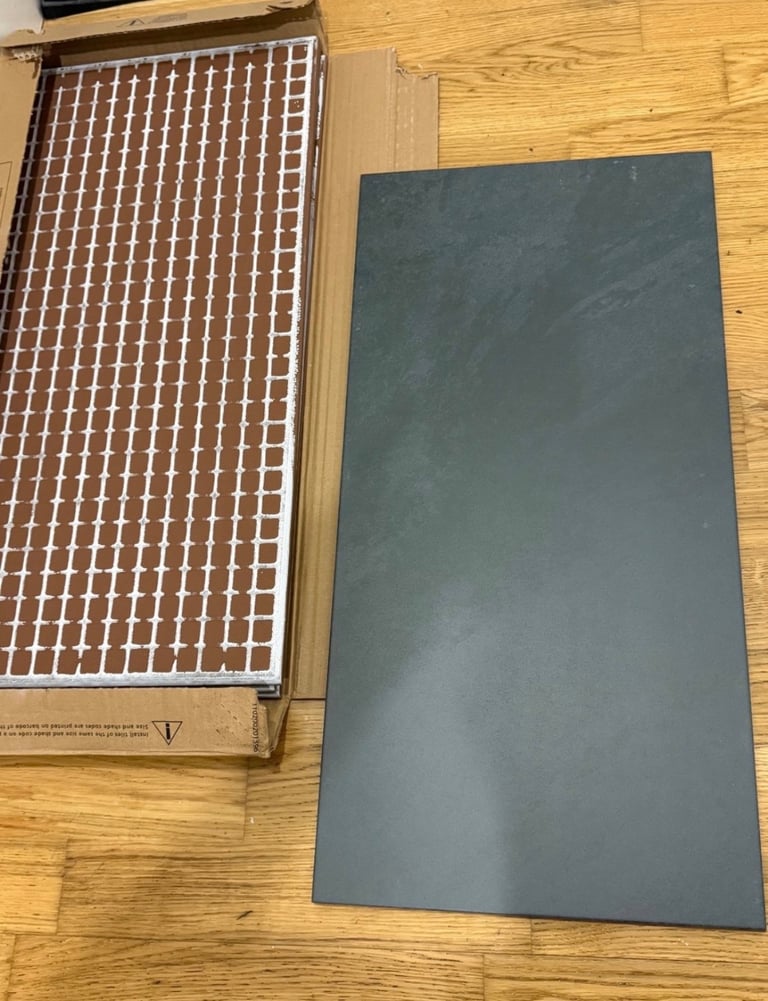 image for 4 free floor/wall tiles