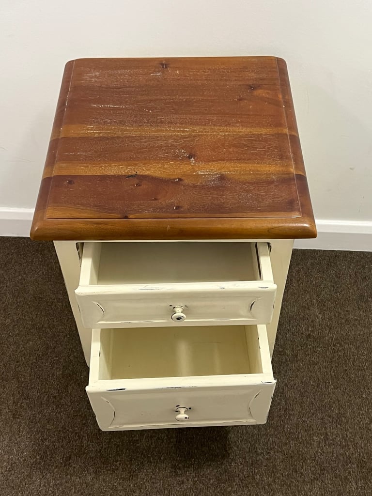Laura Ashley Bramley side table