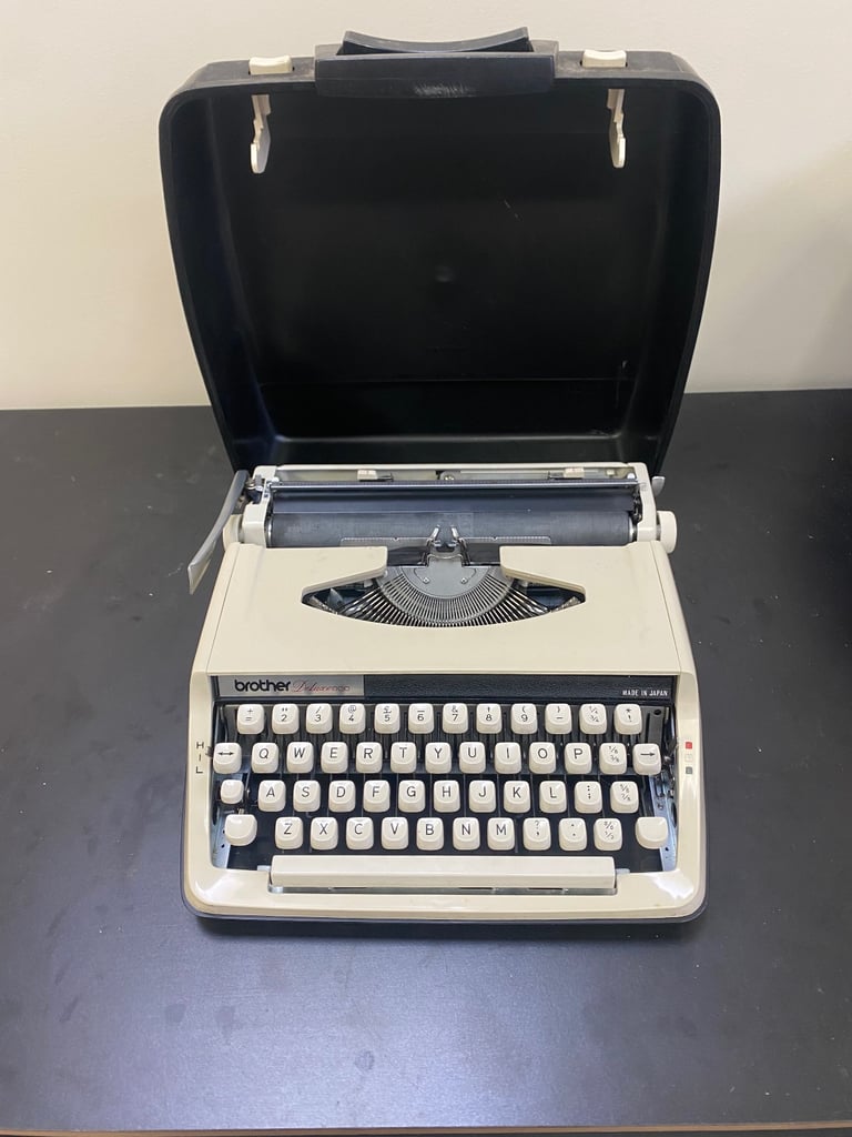 Brother deluxe typewriter