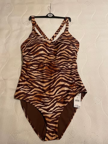 Size 20 store swimming costumes