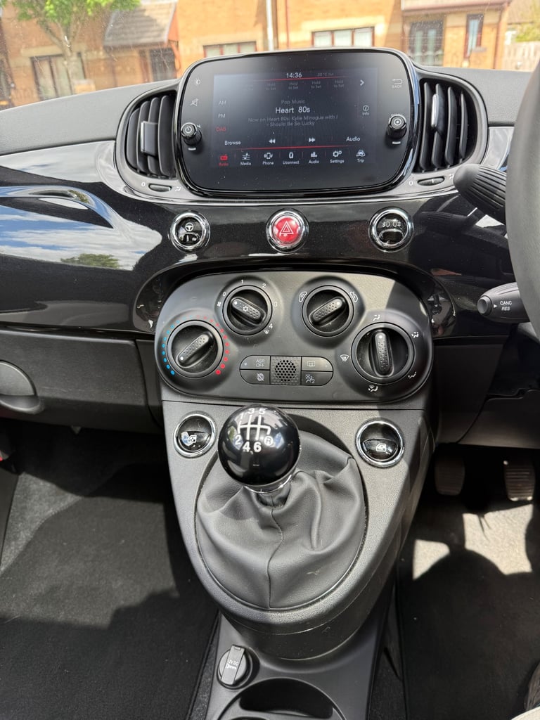 Fiat 500 hybrid, low mileage 72 reg 