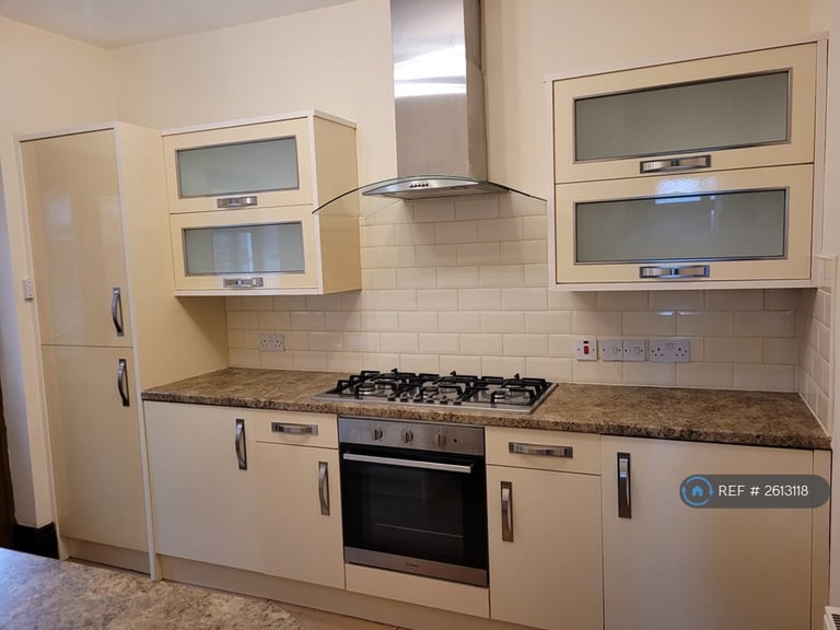 image for 1 bedroom flat in Langsett Road, Sheffield, S6 (1 bed) (#2613118)