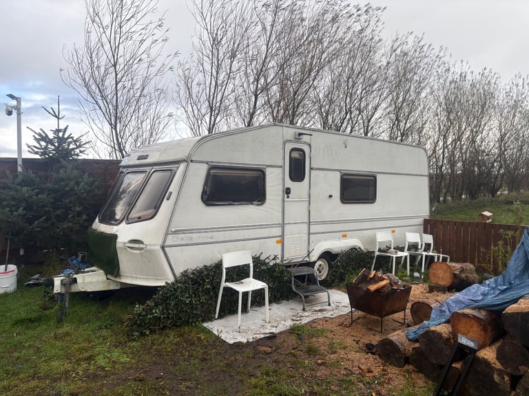 Delta twin wheel base caravan 