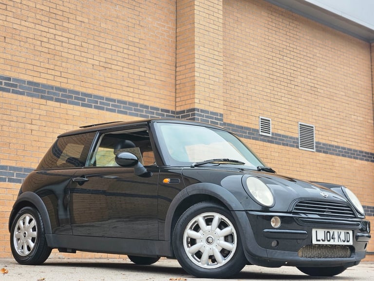 image for 2004 MINI Hatch 1.6 Cooper 3dr HATCHBACK Petrol Manual