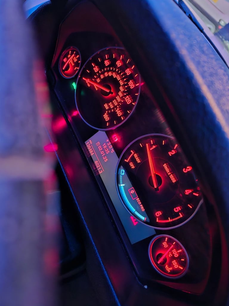 BMW, 3 SERIES, Saloon, 2012, Manual, 1995 (cc), 4 doors