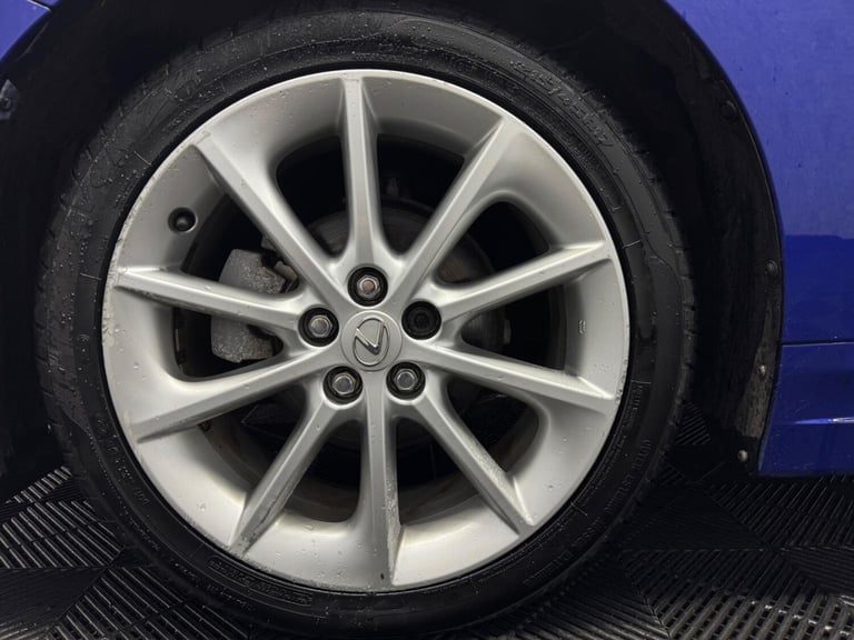 2013 Lexus CT 1.8 200h Luxury CVT Euro 5 (s/s) 5dr HATCHBACK Petrol/Electric Hybrid Automatic