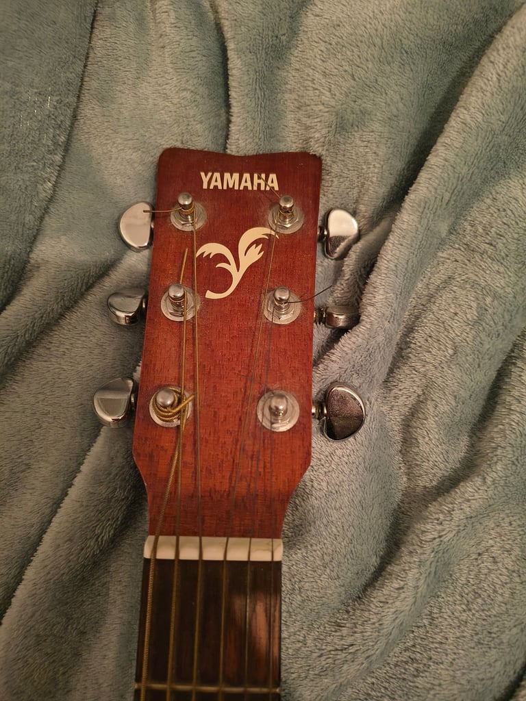 Yamaha classical guitar