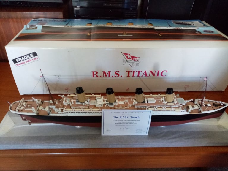 image for DANBURY MINT R.M.S. TITANIC MODEL.
