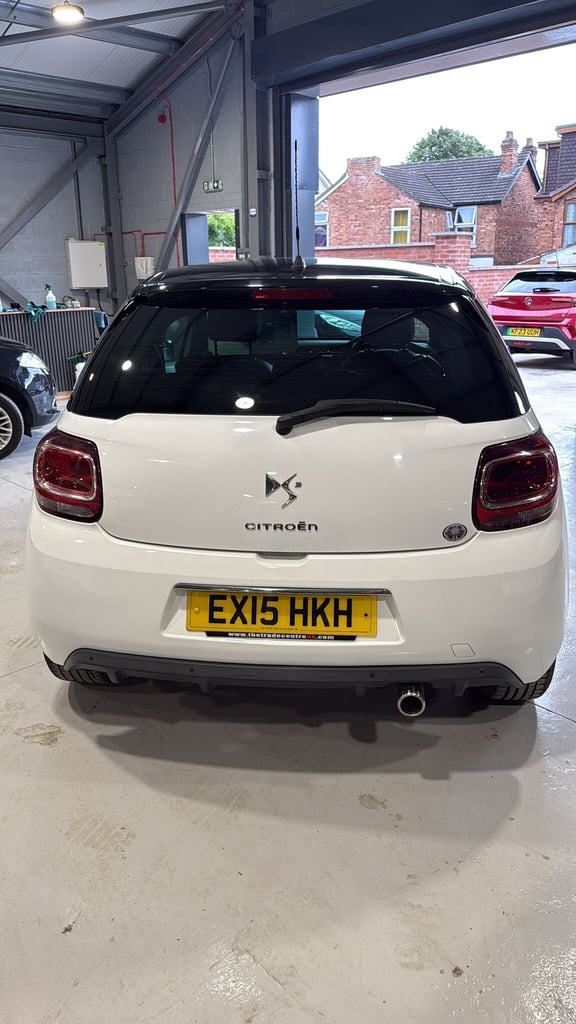 2015 Citroen DS3 1.6 e-HDi Airdream DStyle Plus 3dr HATCHBACK Diesel Manual