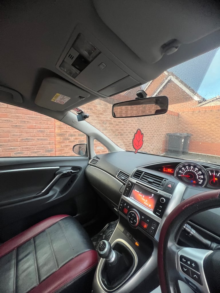 Toyota, VERSO, MPV, 2014, Manual, 1598 (cc), 5 doors