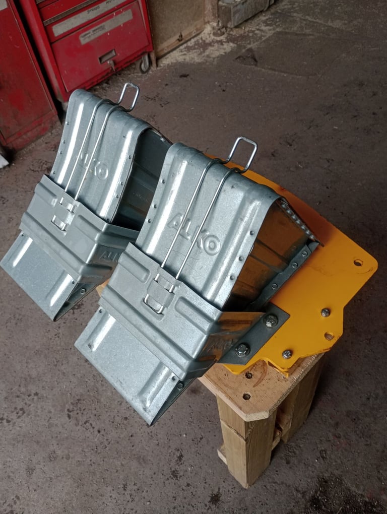 JCB telehandler wheel chock assembly kit 