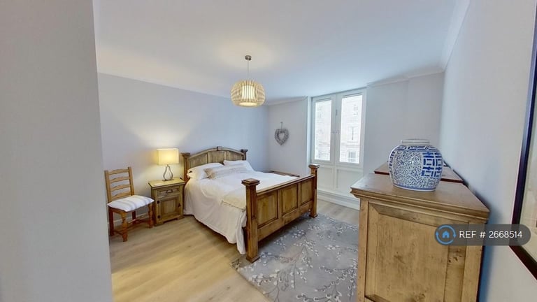 2 bedroom flat in Fettes Row, Edinburgh, EH3 (2 bed) (#2668514)