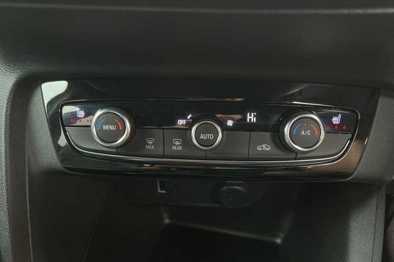 2022 Vauxhall Corsa 1.2i Turbo (100 PS) Ultimate 5 Door Petrol Hatchback *** 1 Owner / Full Vau H...
