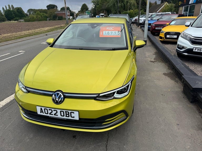 VOLKSWAGEN GOLF 1.5 eTSI MHEV Style Yellow Auto Petrol Hybrid 2022