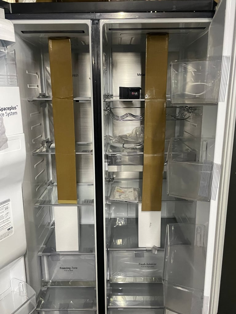 LG InstaView ThinQ Wifi -Plumbed American Fridge Freezer-Matte Black-BRAND NEW-DOOR IN DOOR