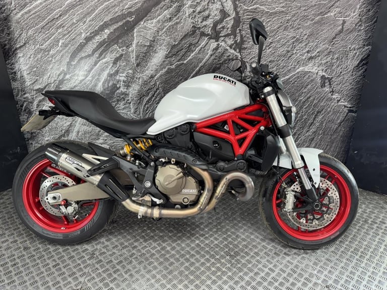 DUCATI MONSTER 821 2014