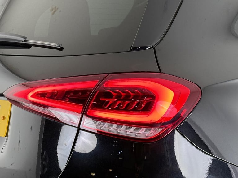  Mercedes-Benz A-Class 1.3 A180 AMG Line (Premium 2) 7G-DCT Euro 6 (s/s) 5dr Petrol Automatic