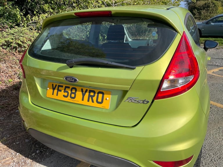 FORD FIESTA 1.2 STYLE 58 REG GREEN 3 DOOR 12 MONTHS MOT LOW INSURANCE 48+MPG