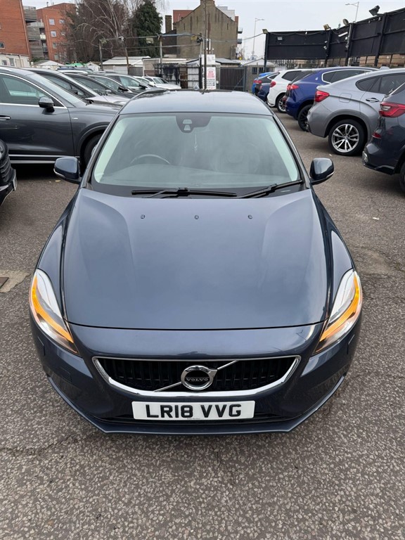2018 Volvo V40 2.0 D2 Momentum Nav Plus Auto Euro 6 (s/s) 5dr Hatchback Diesel Automatic