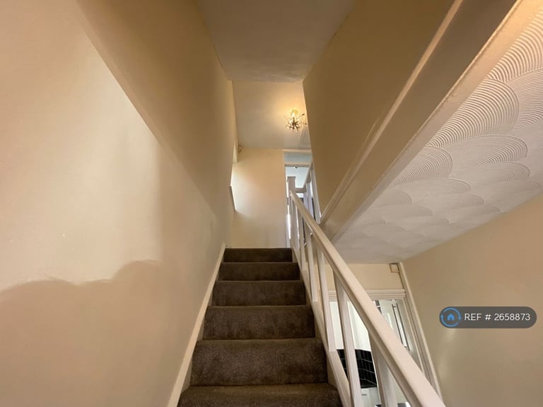 2 bedroom house in Berry Hill Avenue, Knowsley, Prescot, L34 (2 bed) (#2658873)
