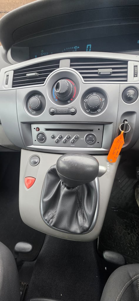 2008 Renault Scenic 1.6 VVT Dynamique 5dr Auto MPV Petrol Automatic