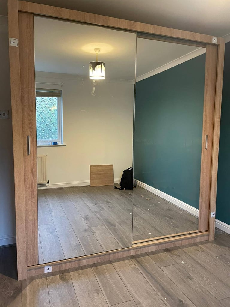 High-Quality Sliding Mirror Door Wardrobe – Ideal for Small & Large Spaces