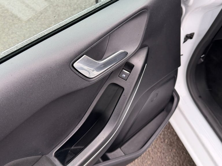 2018 Ford Fiesta 1.0 EcoBoost Titanium 5dr Auto HATCHBACK PETROL Automatic