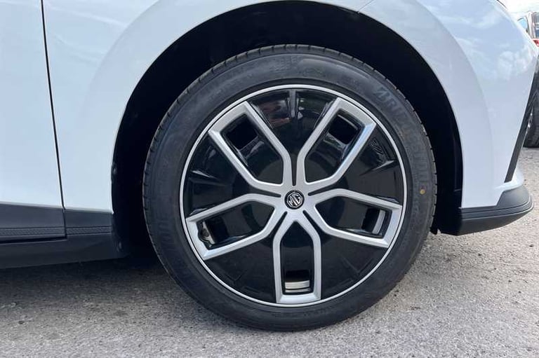 2023 MG MG4 64kWh Trophy Long Range Hatchback 5dr Electric Auto (203 ps) Hatchback Electric Autom...