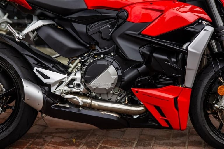 Ducati Streetfighter V2 ! ULTRA LOW MILES ! STUNNING