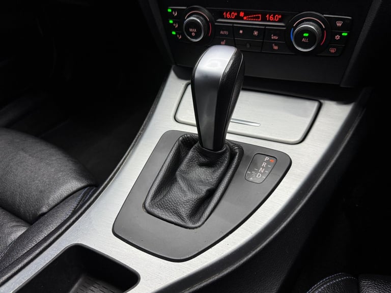 2011 BMW 3 Series 318d Sport Plus Edition 5dr Step Auto ESTATE DIESEL Automatic