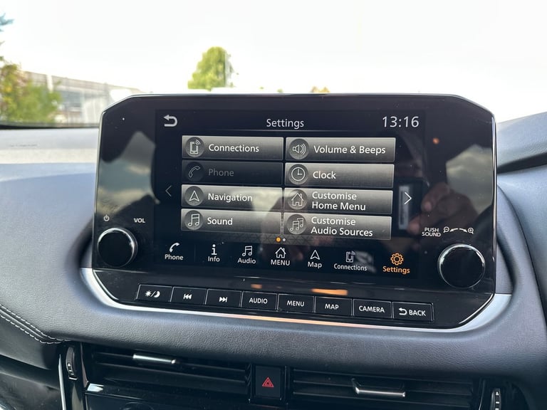 2021 Nissan Qashqai 5Dr N-Connecta 1.3 Hybrid Hatchback Petrol Manual