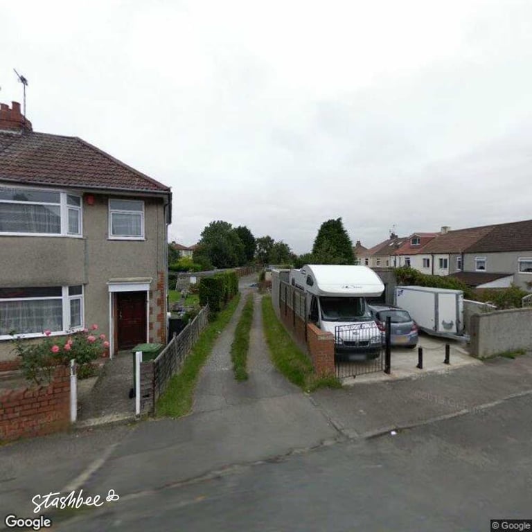 Garage to rent in Bristol (BS34) | Stashbee