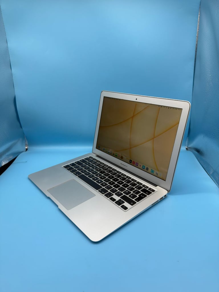 MacBook Air 2017 | i5 | 8GB RAM | 256GB SSD | 13.3"