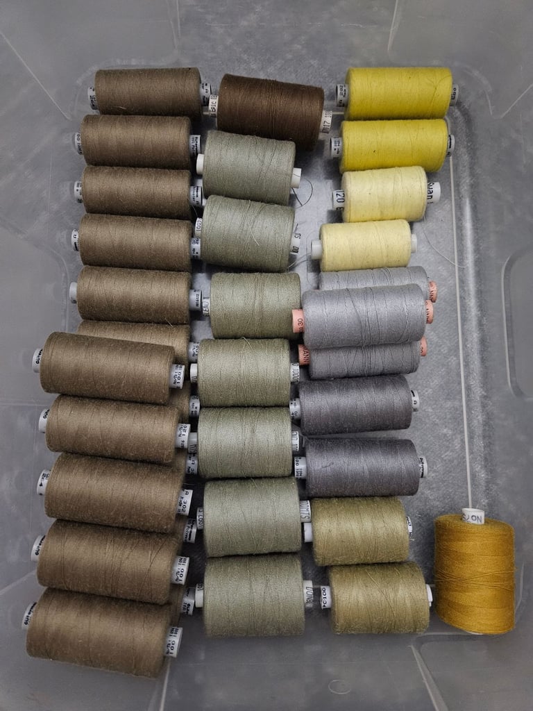 Joblot sewing thread