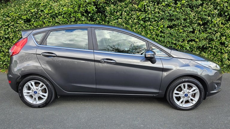 2016 (16) Ford Fiesta 1.25 Zetec 5dr Euro 6 **27K+FSH**