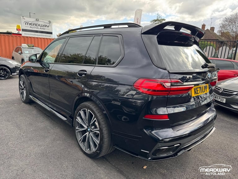 2022 BMW X7 4.4 M50i V8 Dark Shadow Edition SUV 5dr Petrol Auto xDrive Euro 6 (s/s) (53 ESTATE Pe...