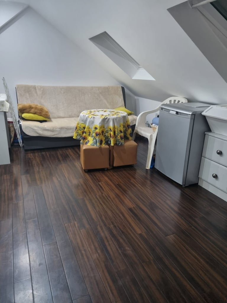 image for Room for rent 