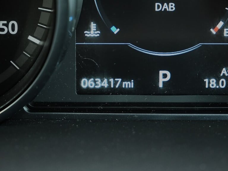 2017 Land Rover Discovery 3.0 TD6 HSE 5dr Auto ESTATE DIESEL Automatic