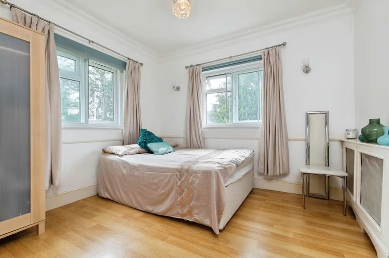 Spacious & Cosy double Room for Rent CR0 1JT