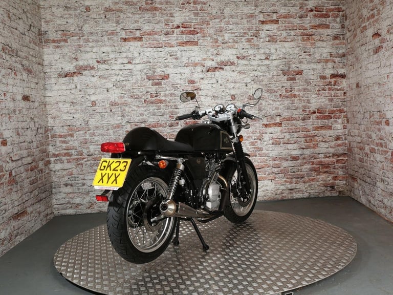 AJS CADWELL 125 - 2023 Petrol Manual in Black