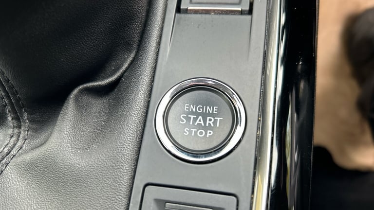 2022 Peugeot 3008 1.2 PureTech Allure Premium + SUV 5dr Petrol Manual Euro 6 (s/s) (130 ps) SUV P...