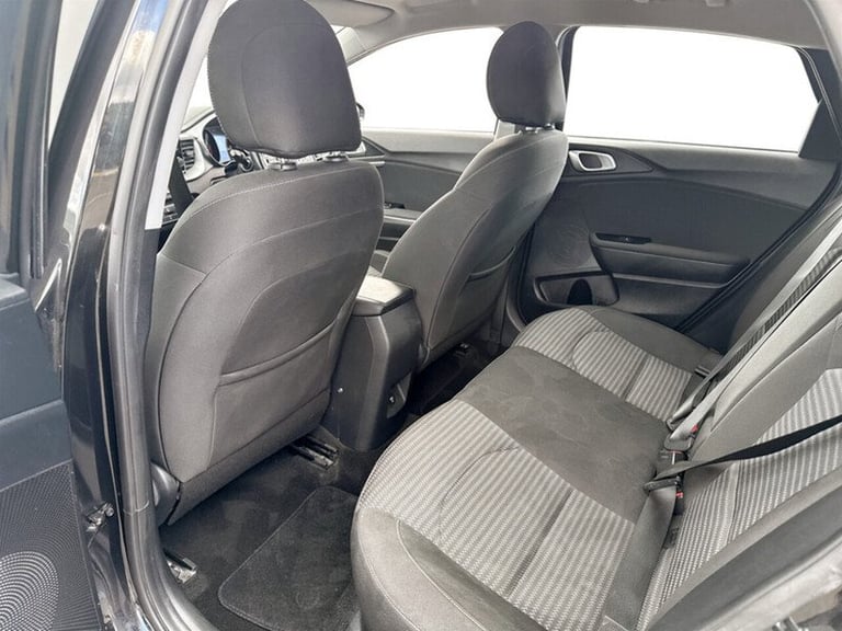 2023 Kia Ceed 1.5T GDi ISG 2 5dr HATCHBACK PETROL Manual