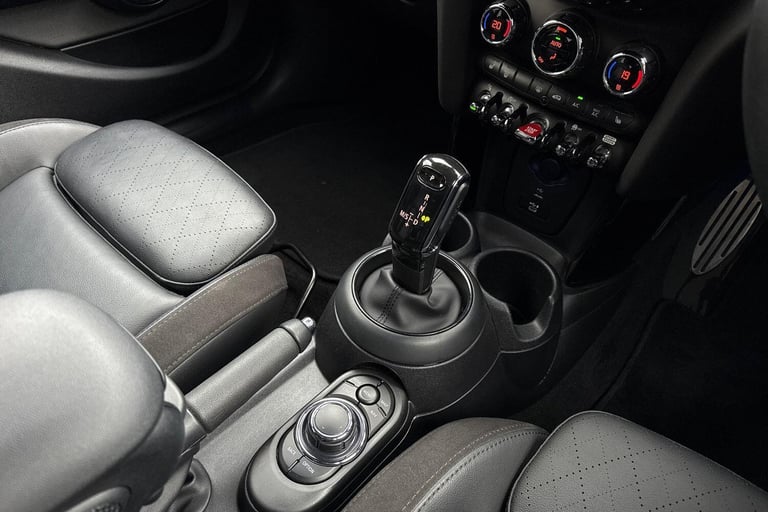 2022 MINI Hatch 2.0 Cooper S Sport Hatchback 5dr Petrol Steptronic Euro 6 (s/s) (178 ps) HATCHBAC...