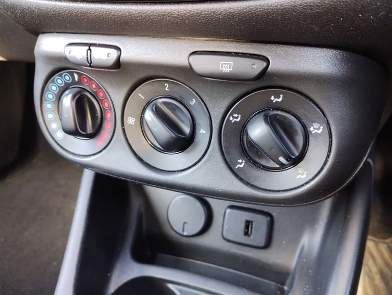 2018 Vauxhall Corsa 1.4i ecoTEC Energy Hatchback 5dr Petrol Manual Euro 6 (75 ps) Hatchback Petro...